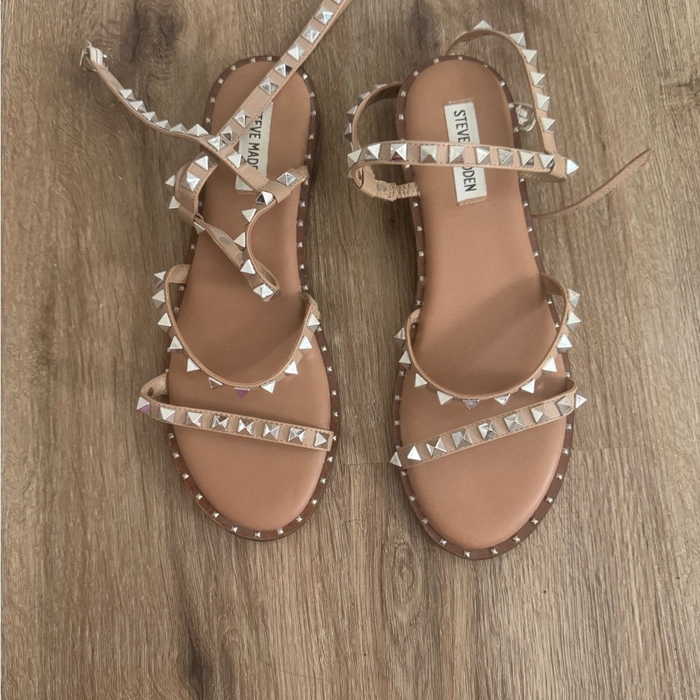 Steve Madden Tan Studded Sandals Flat Strappy